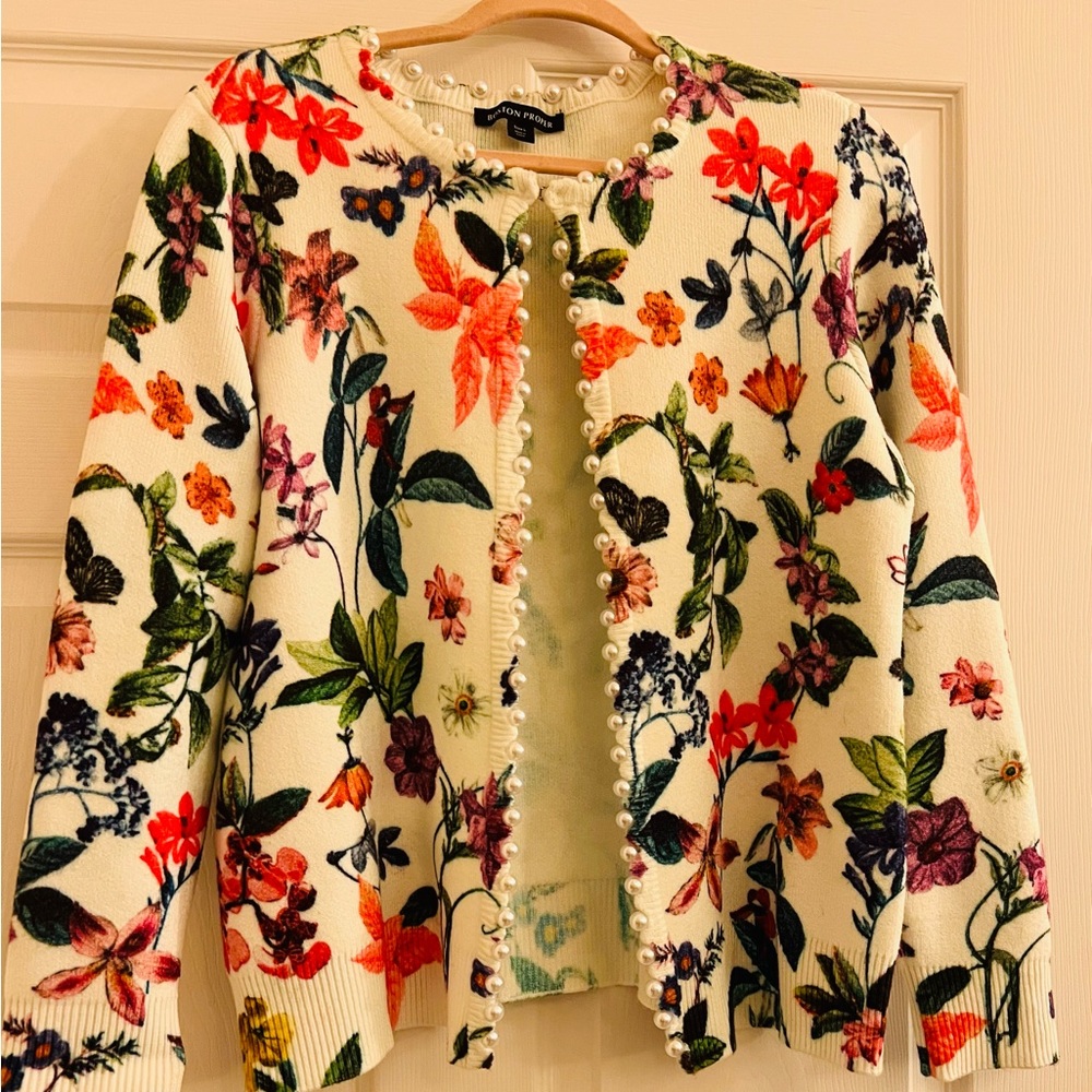 Beautiful Boston Proper sweater